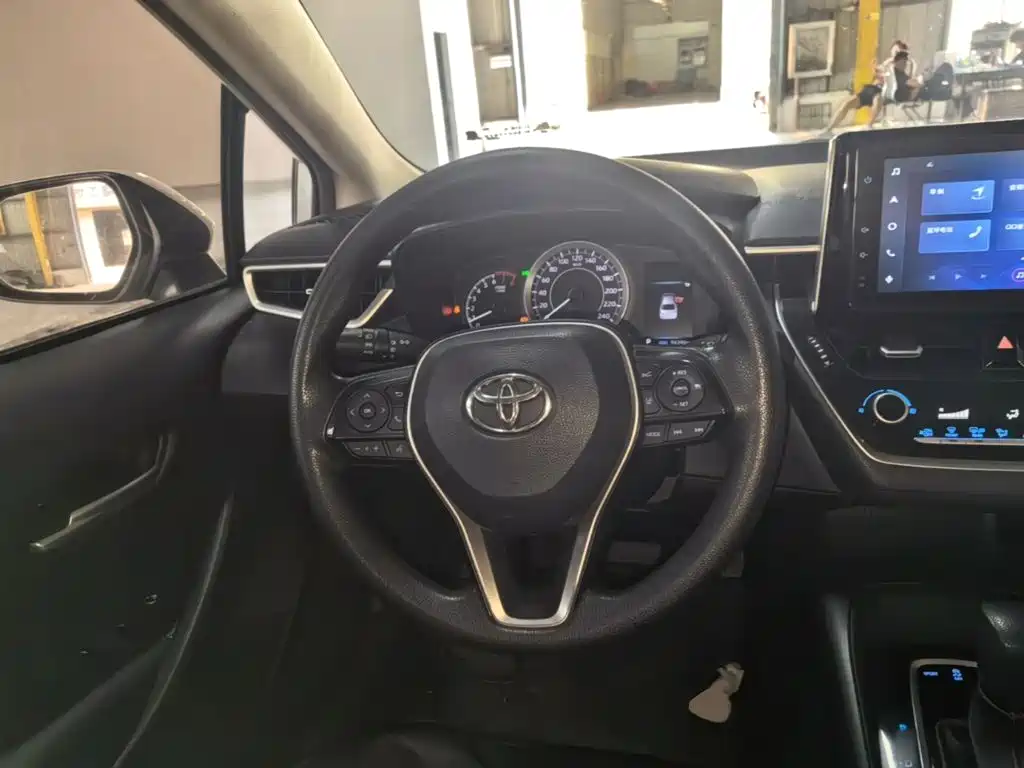 Toyota Corolla — миниатюра 11