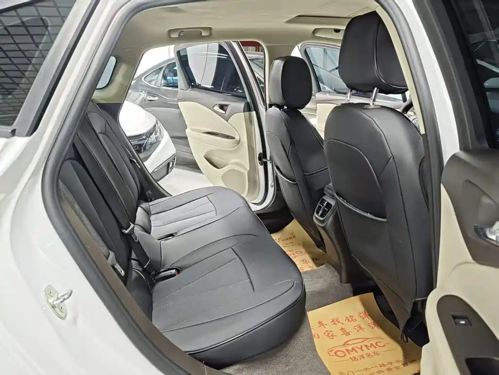 Buick Verano — миниатюра 9