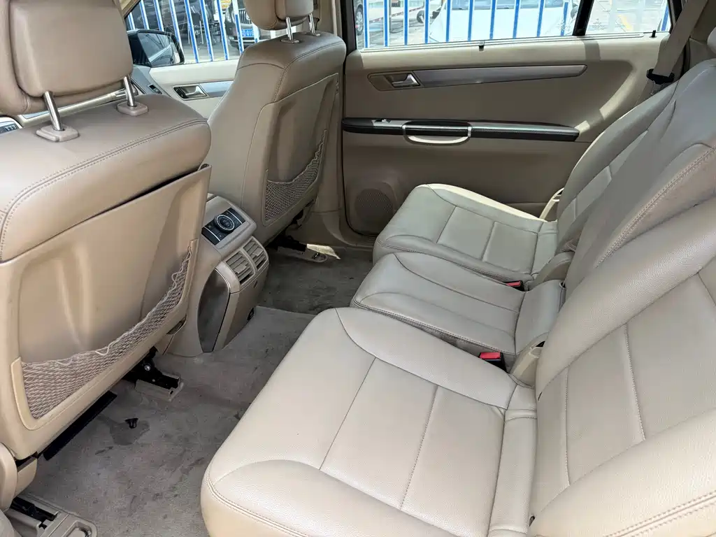 Mercedes-Benz R 2011 R 300 L