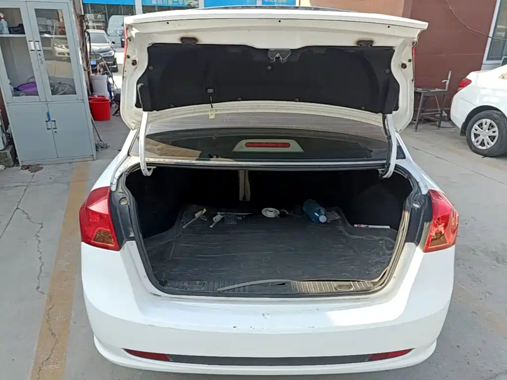 Buick Excelle — миниатюра 19