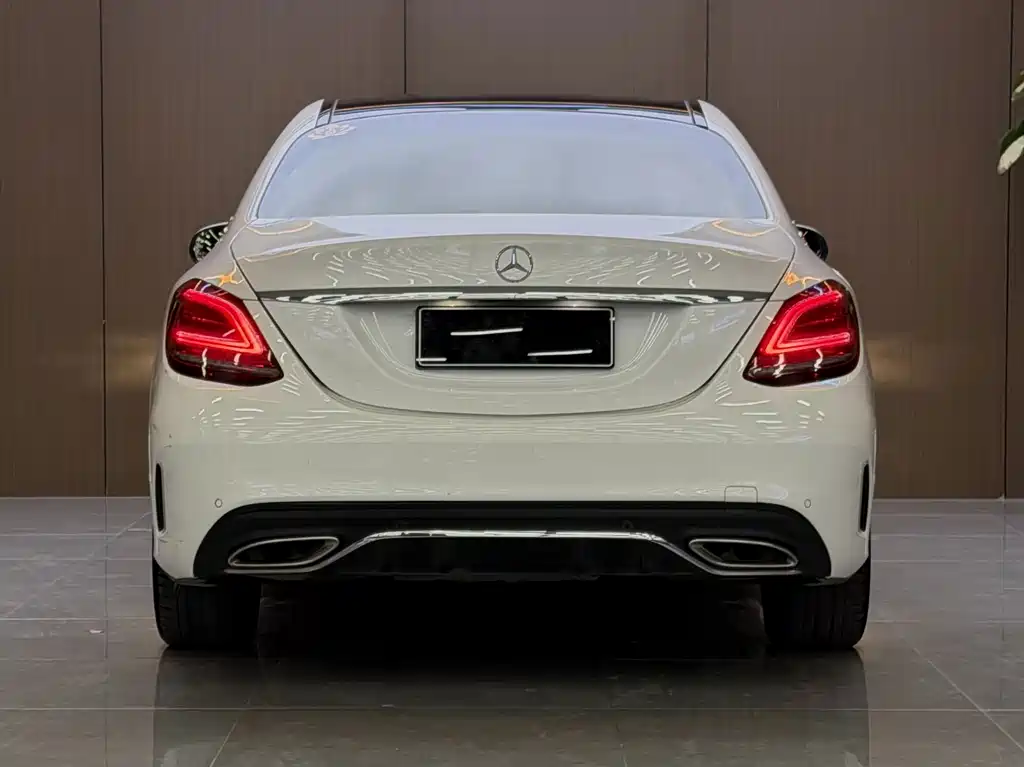 Mercedes-Benz C-Class — миниатюра 17