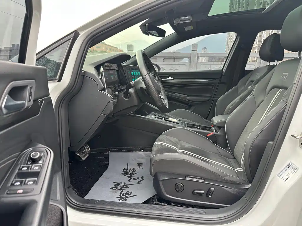Volkswagen Golf 2023 280TSI DSG R-Line Lite