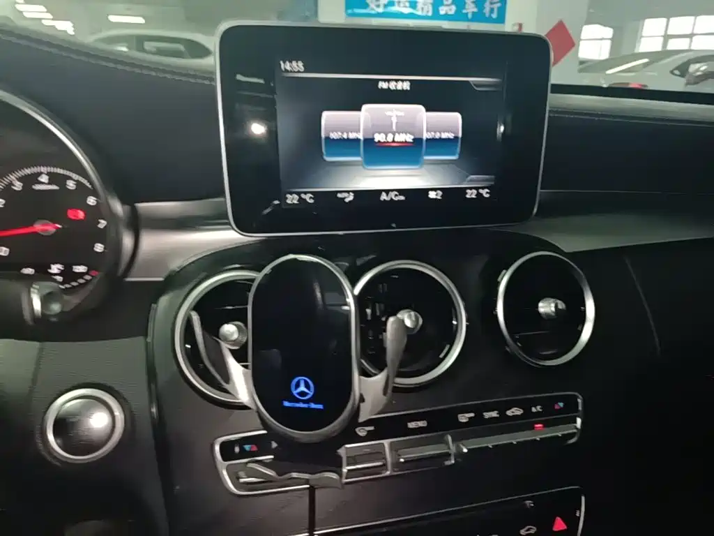 Mercedes-Benz C-Class — миниатюра 13