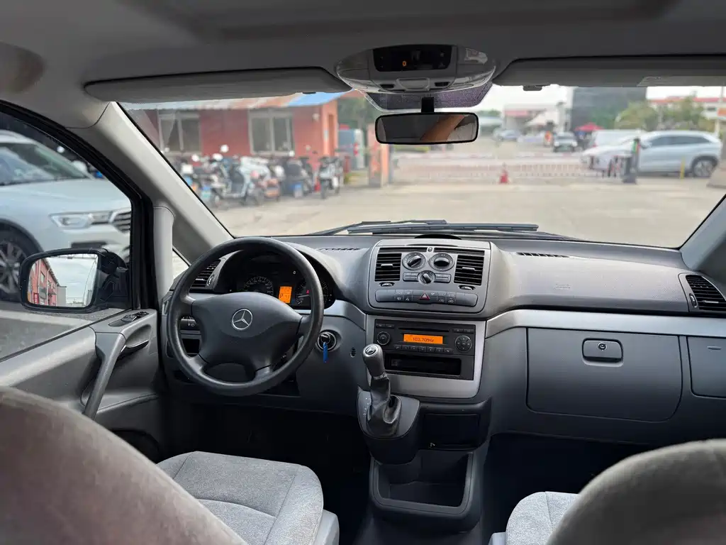 Mercedes-Benz Vito — миниатюра 20