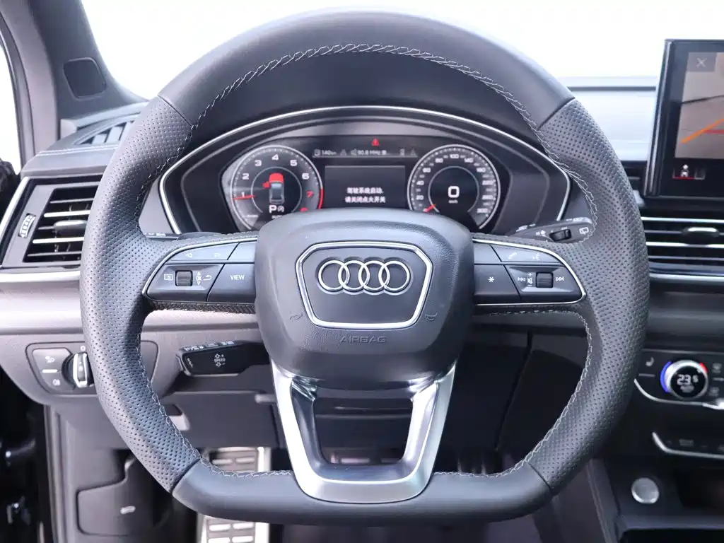 Audi Q5L — миниатюра 15