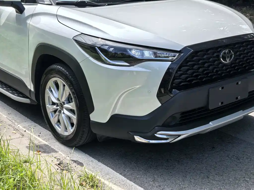 Toyota Corolla Cross — миниатюра 16