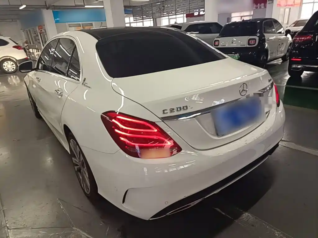 Mercedes-Benz C-Class — миниатюра 5