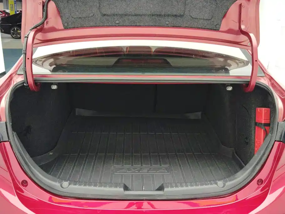 Mazda 3 Axela — миниатюра 4