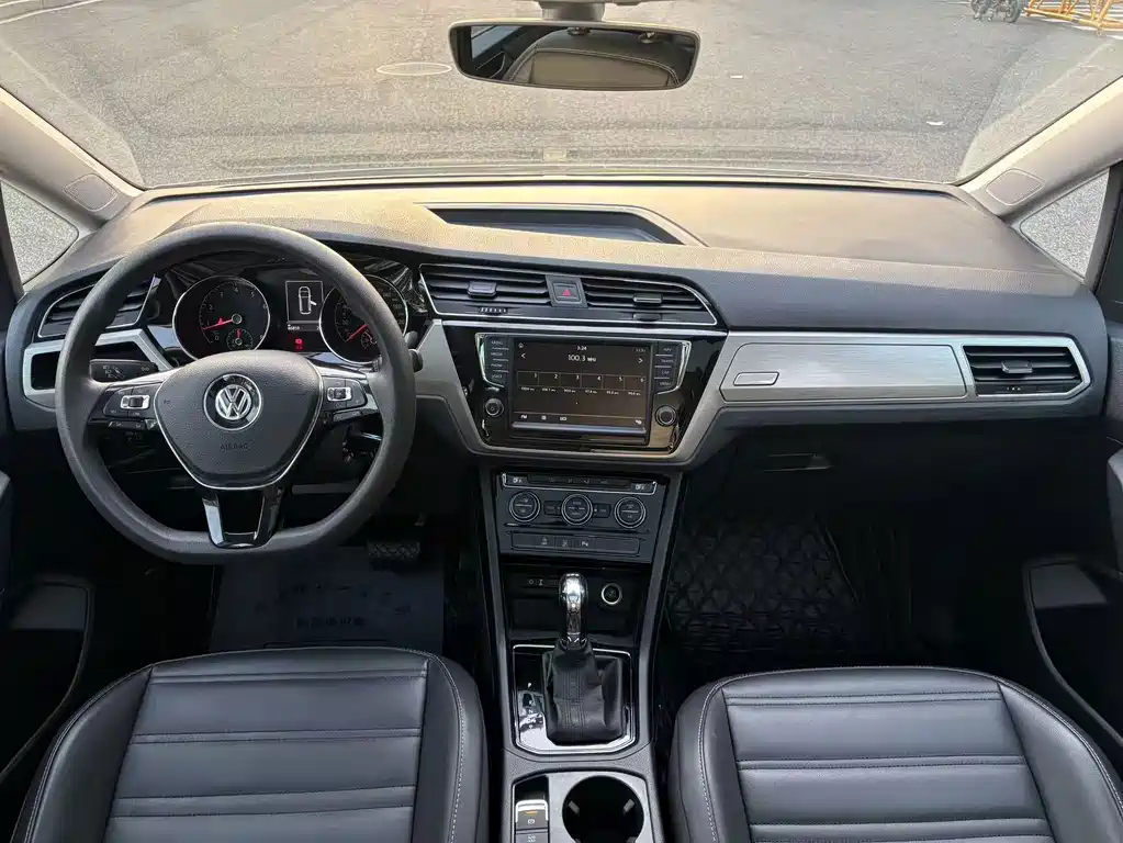 Volkswagen Touran — миниатюра 16
