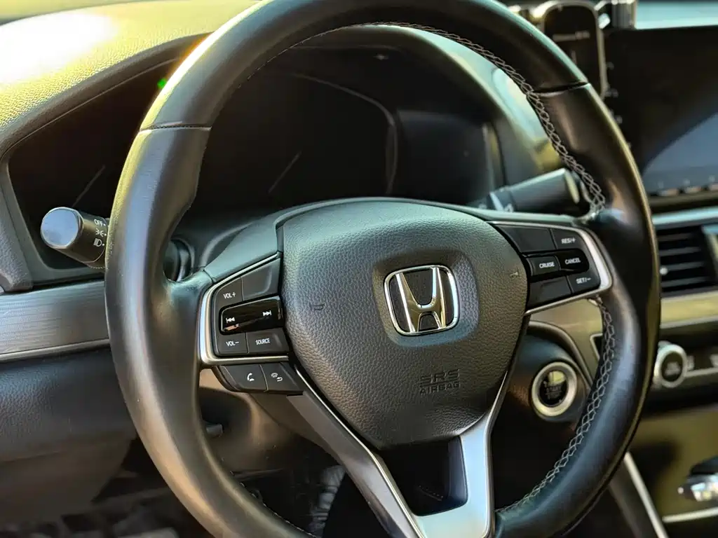 Honda Accord 2018 260TURBO Elite V