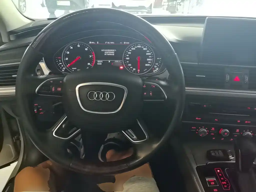 Audi A6L — миниатюра 10