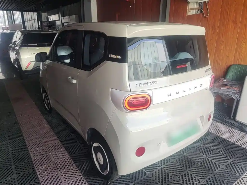 Wuling MINIEV — миниатюра 5
