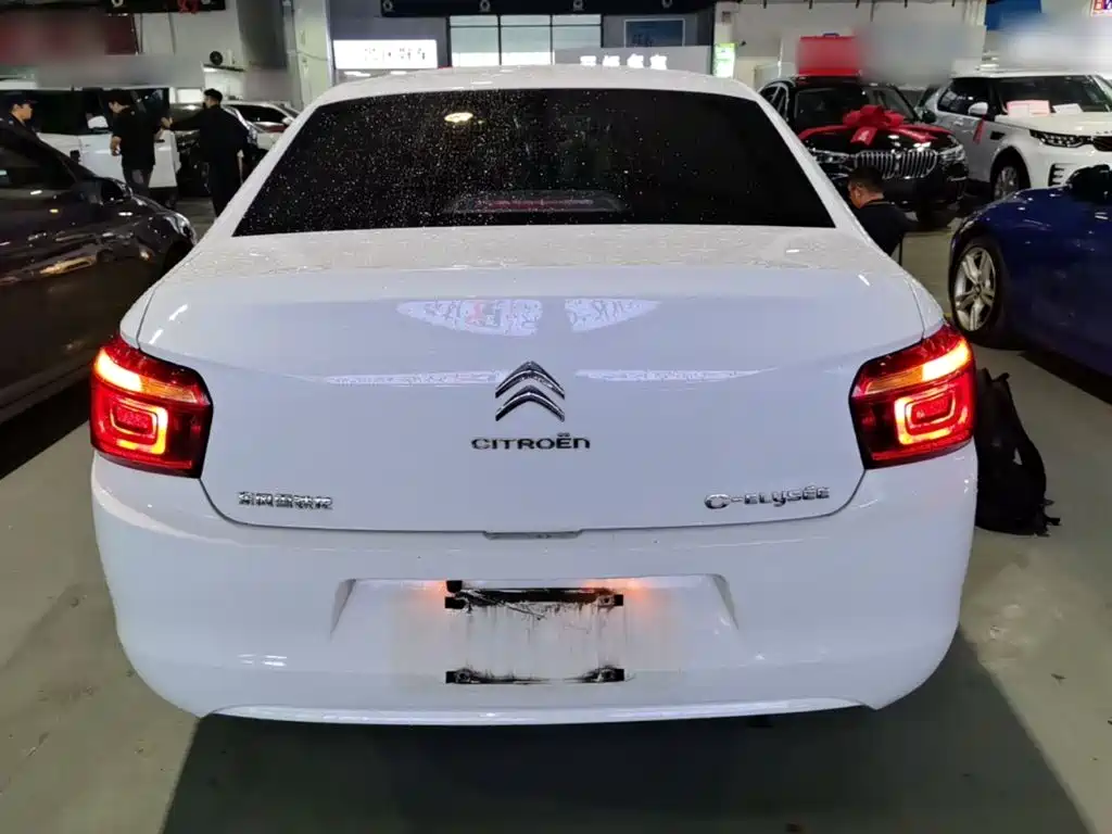 Citroen Elysee — миниатюра 6