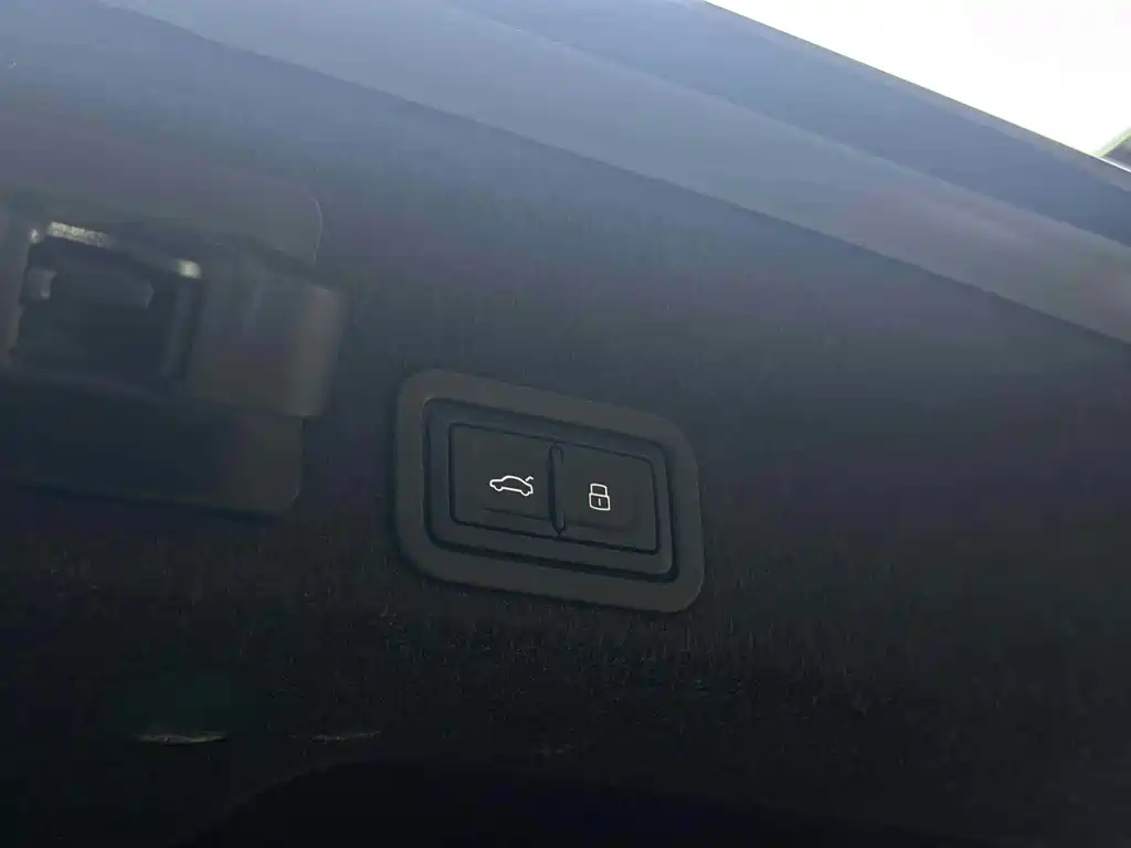 Audi A6L — миниатюра 31