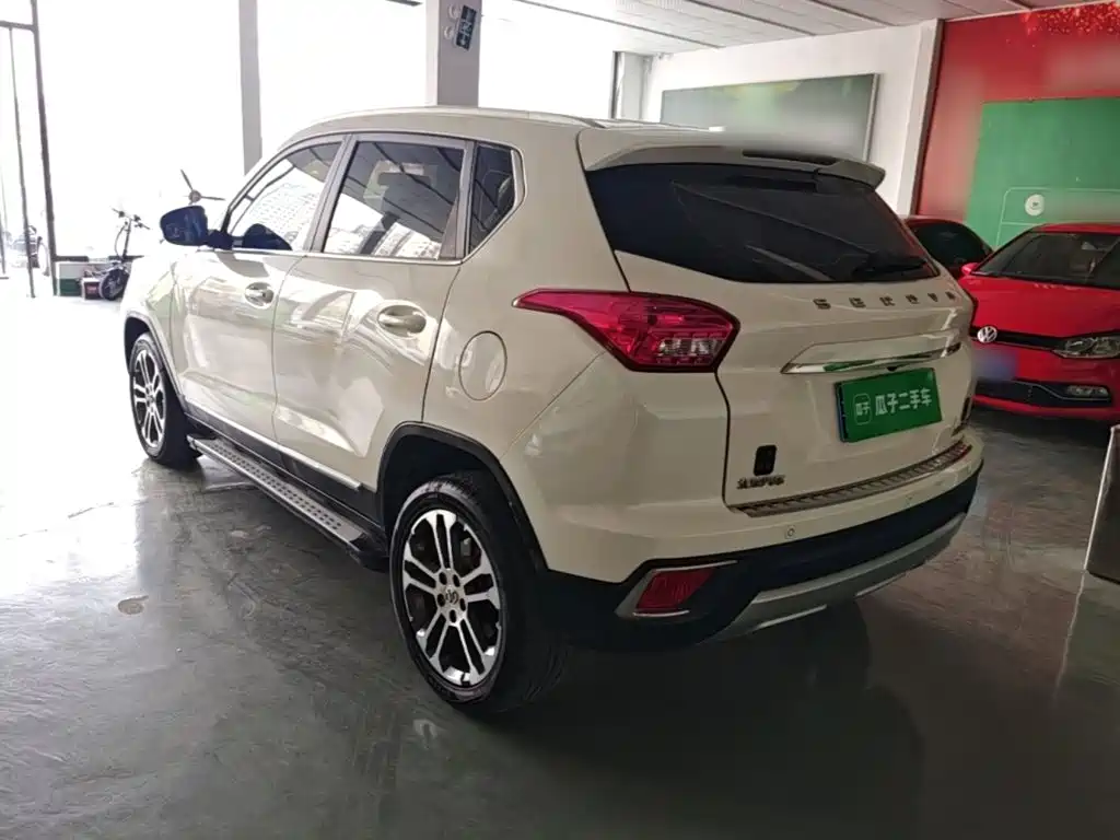 BAIC Senova X35 — миниатюра 5