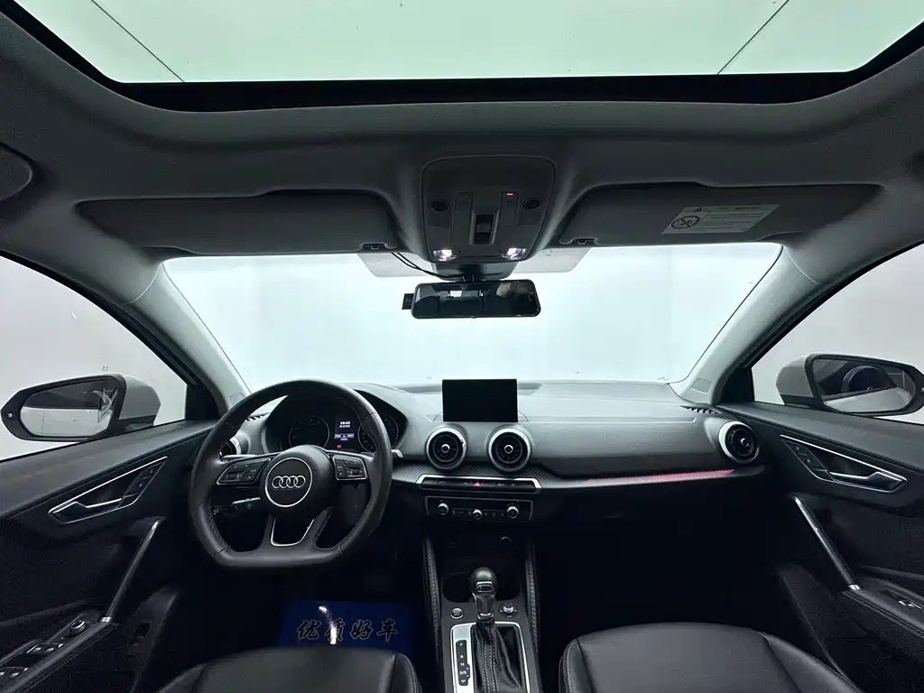 Audi Q2L — миниатюра 11