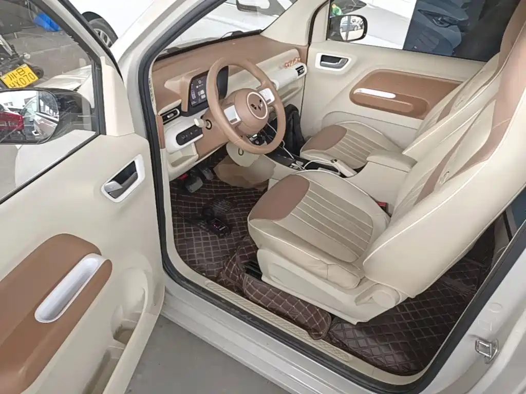 Wuling MINIEV — миниатюра 16