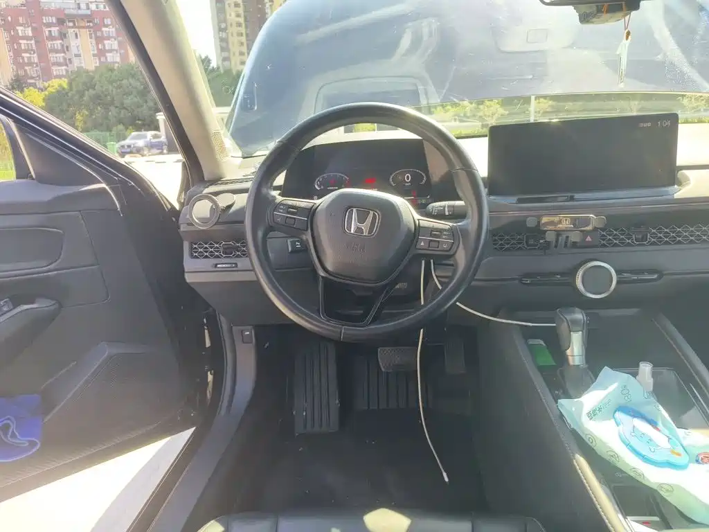 Honda Accord — миниатюра 11