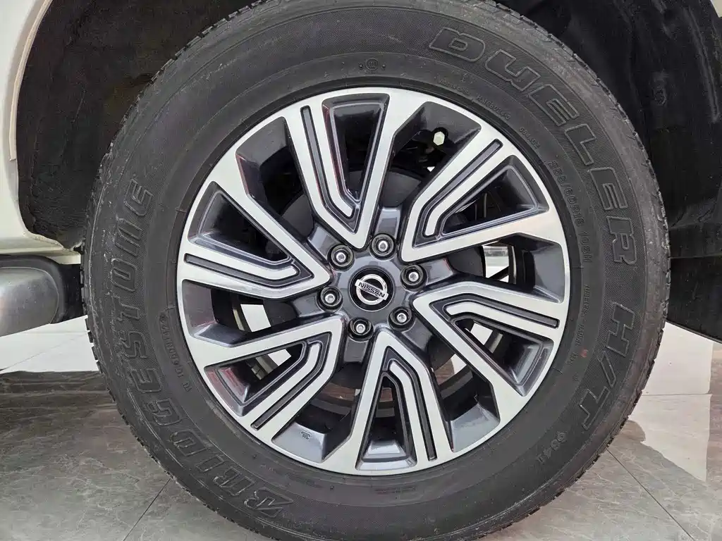 Nissan Terra — миниатюра 12