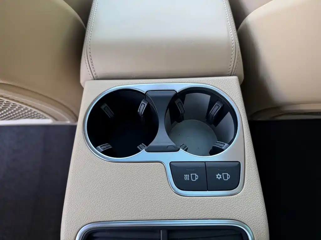 Audi A6L — миниатюра 14