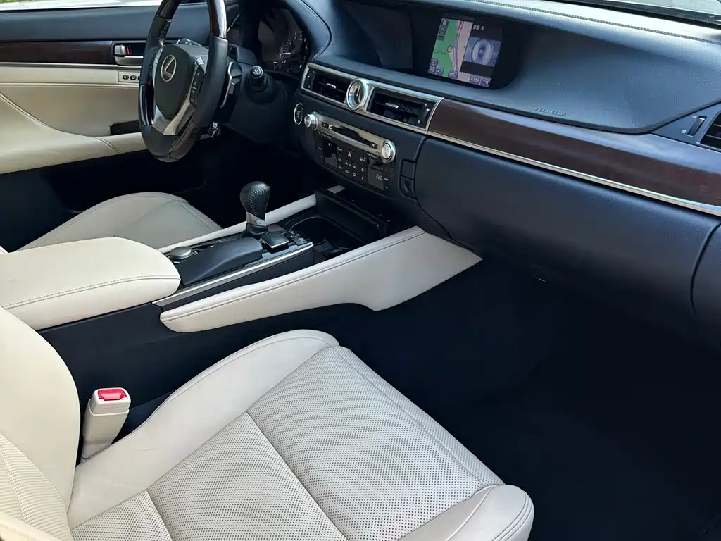 Lexus GS — миниатюра 13