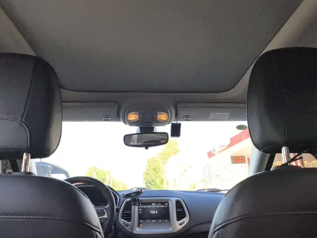 Jeep Compass — миниатюра 18