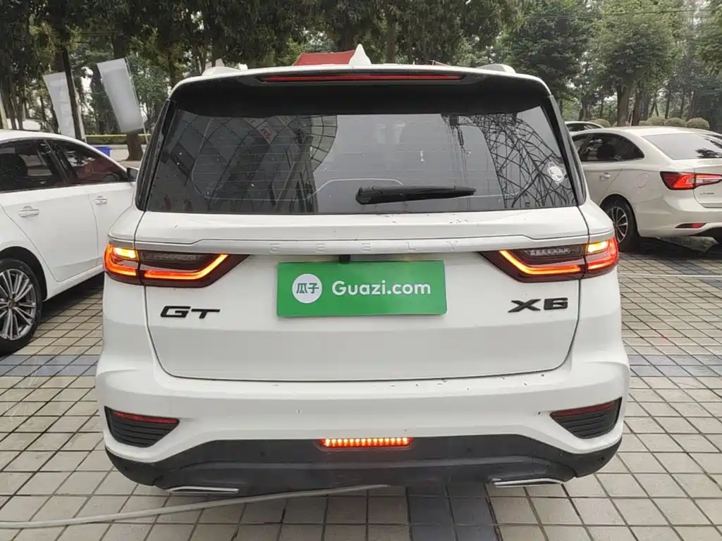 Geely Vision X6 — миниатюра 6