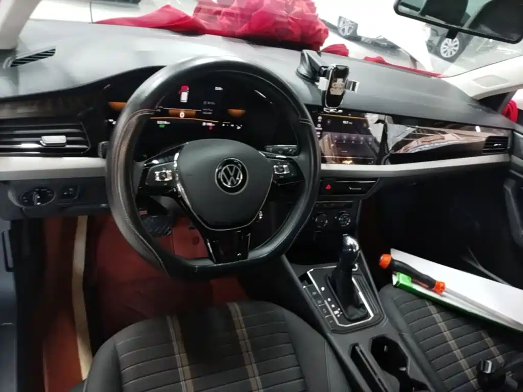 Volkswagen Lavida — миниатюра 10
