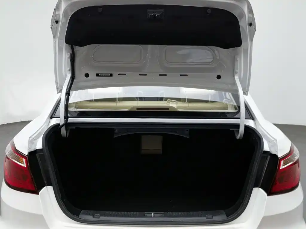 Changan Eado — миниатюра 16