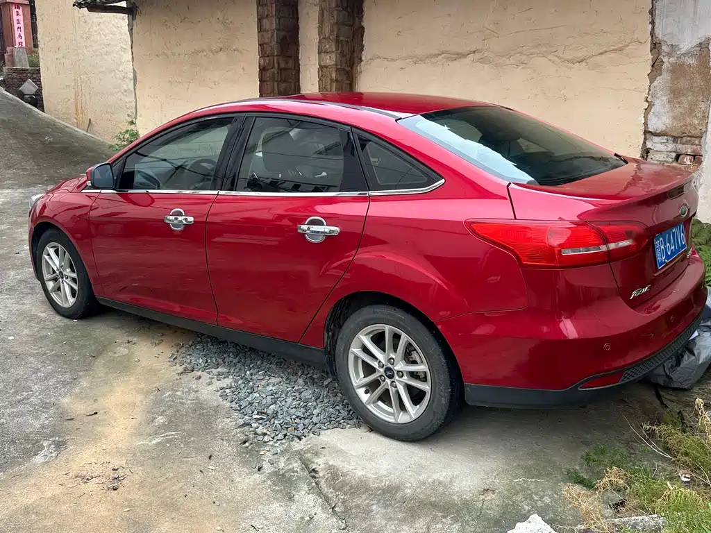 Ford Focus — миниатюра 5