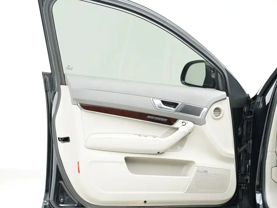 Audi A6L — миниатюра 15