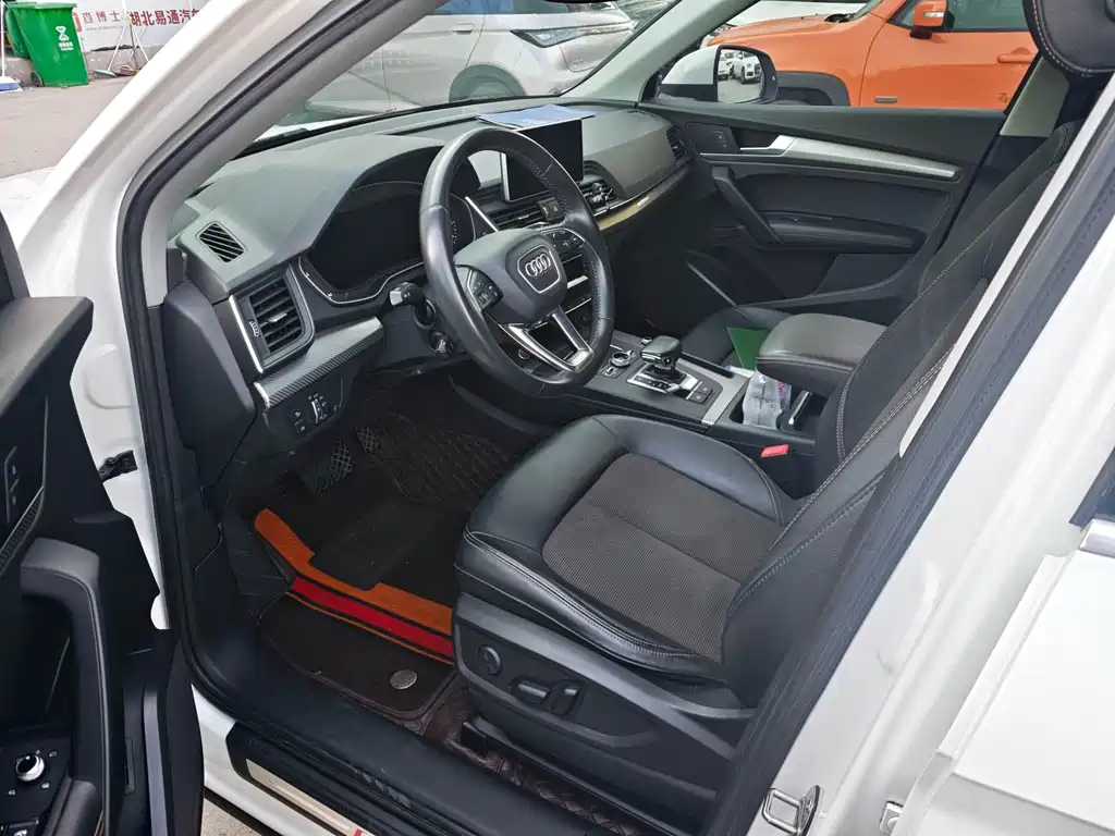 Audi Q5L — миниатюра 2