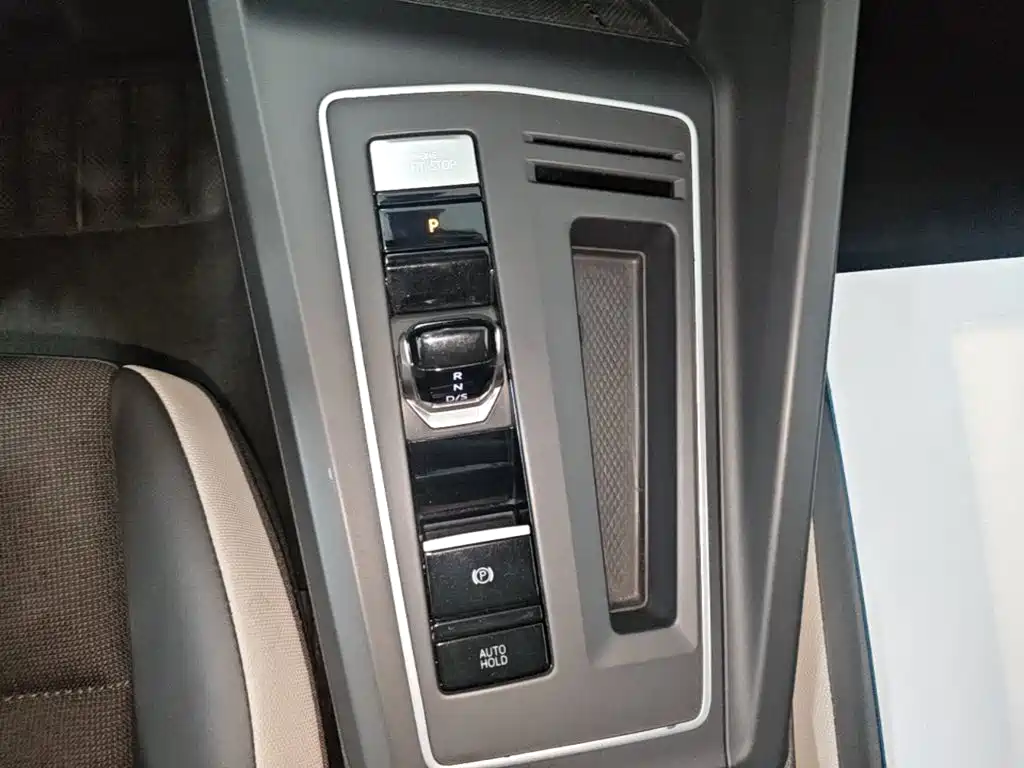 Volkswagen Golf — миниатюра 14