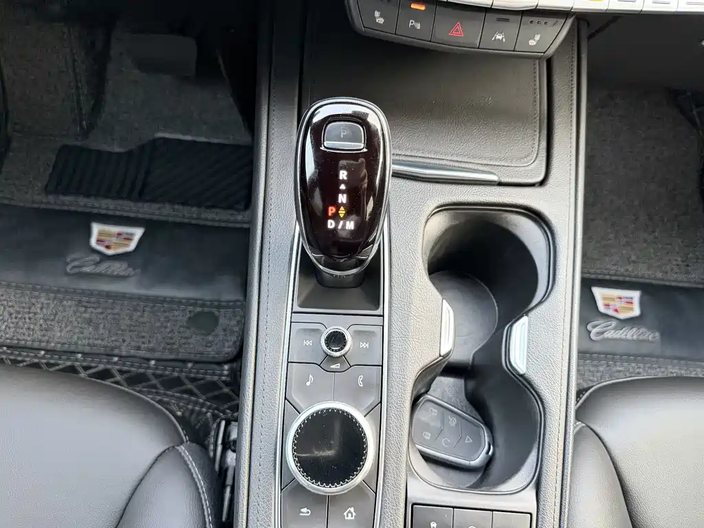Cadillac XT4 — миниатюра 12