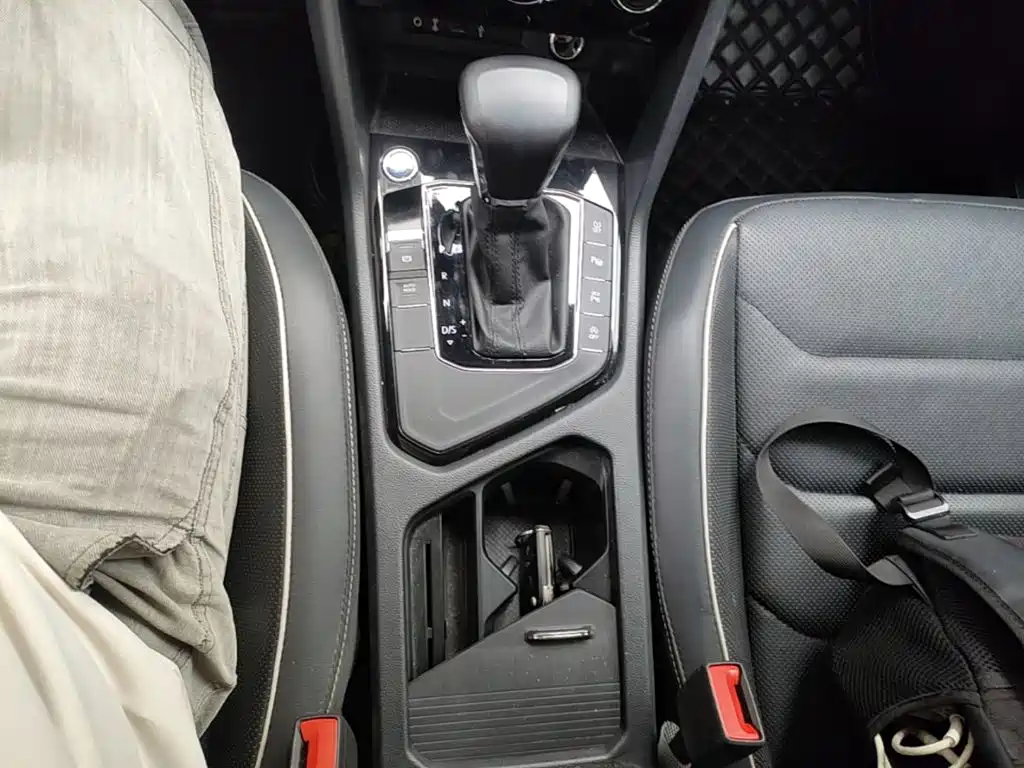 Volkswagen Tiguan L — миниатюра 14