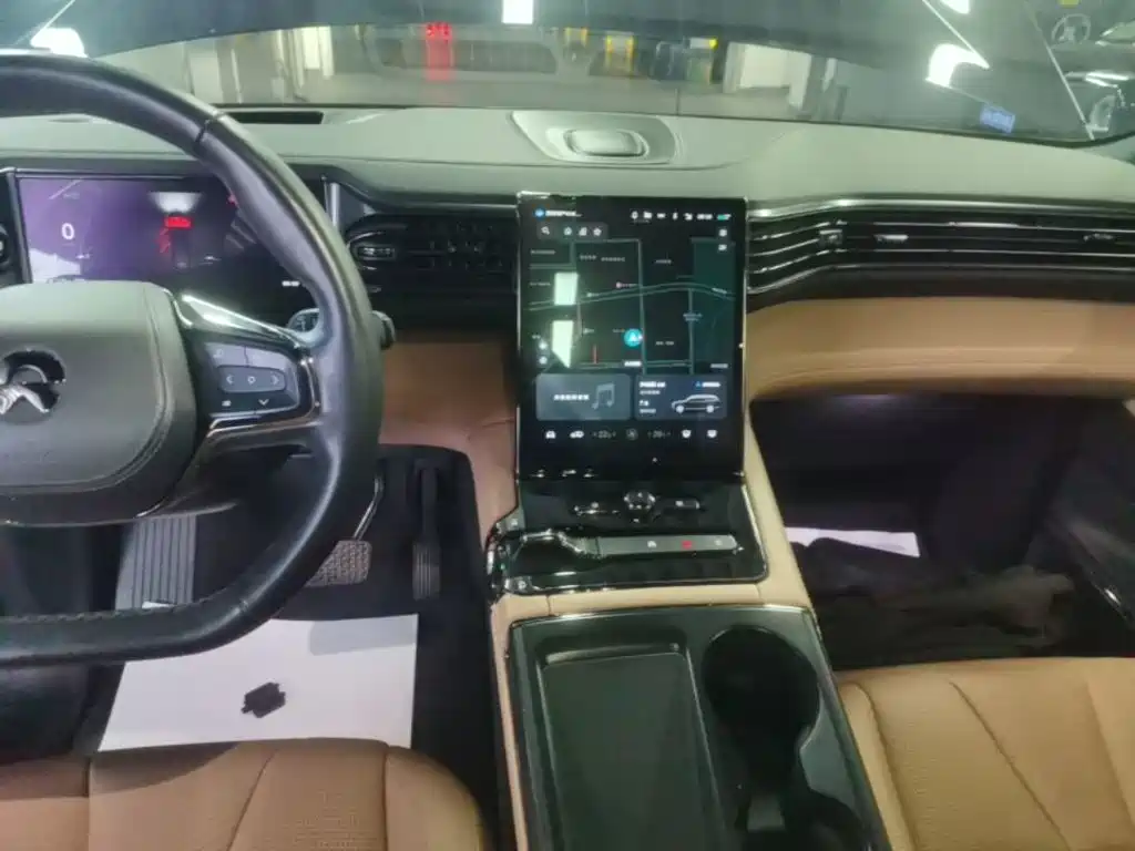 NIO ES8 — миниатюра 13