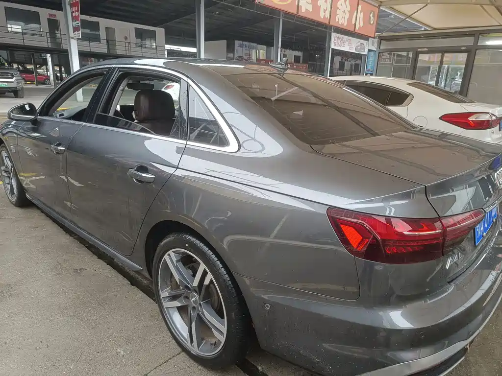 Audi A4L — миниатюра 14