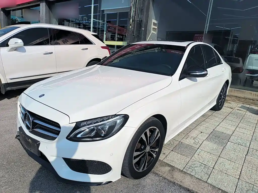 Mercedes-Benz C-Class — миниатюра 2