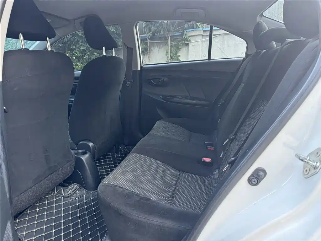 Toyota Vios — миниатюра 5