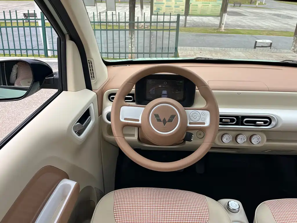 Wuling MINIEV — миниатюра 17