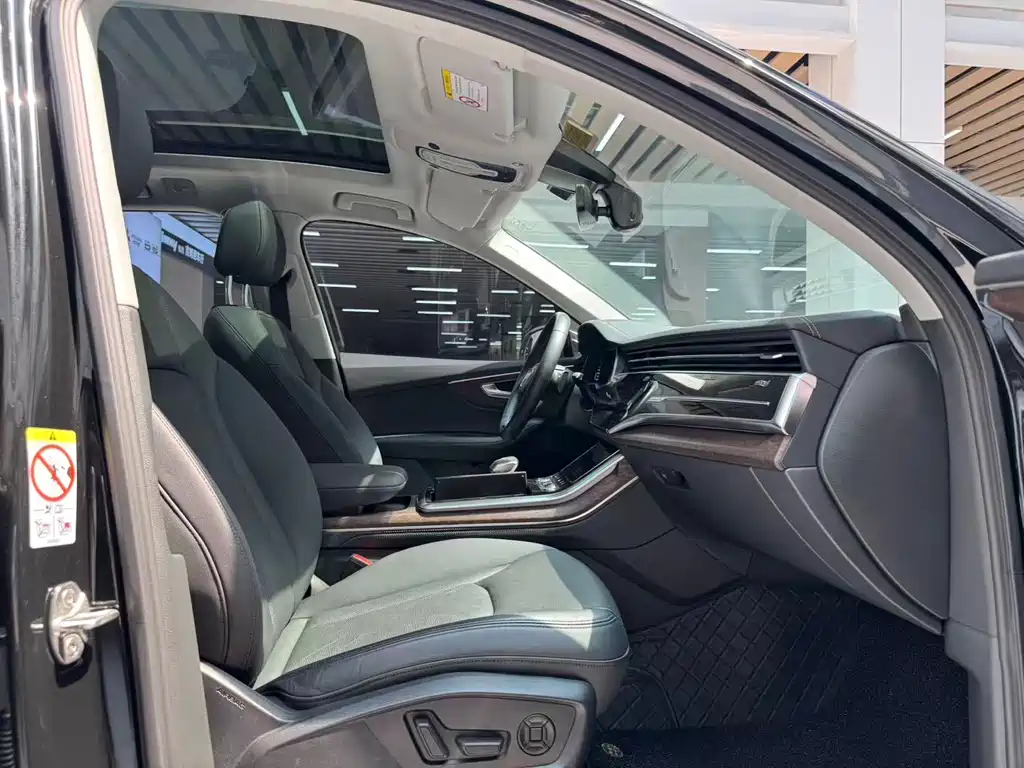 Audi Q7 — миниатюра 17