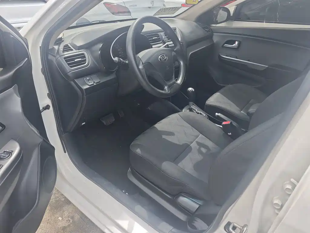Kia K2 — миниатюра 4