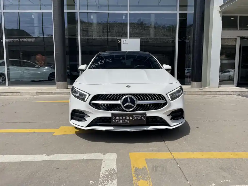 Mercedes-Benz A-Class A 2023 A 200 L Fashion