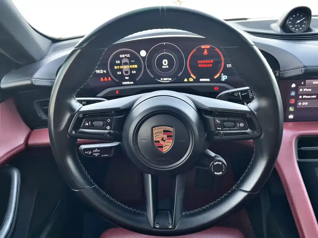 Porsche Taycan — миниатюра 13