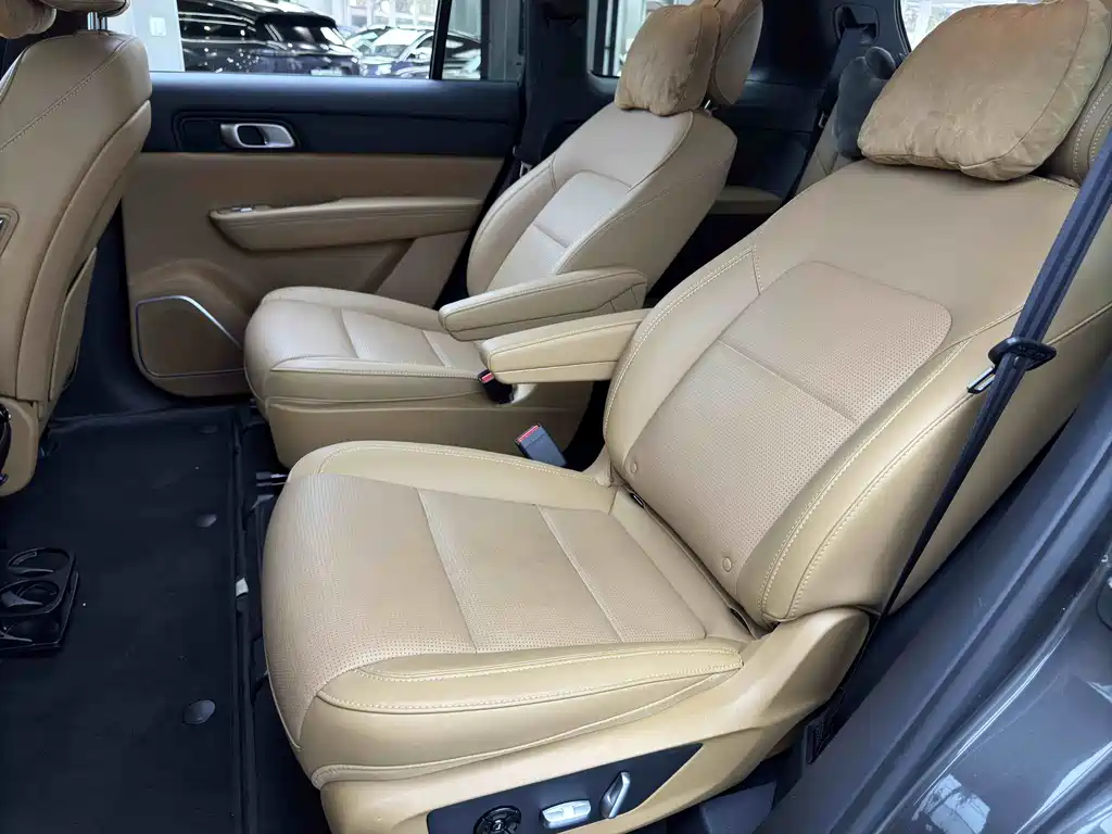 Li Auto ONE 2021 6 мест