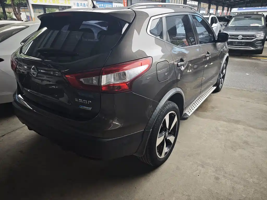Nissan Qashqai — миниатюра 15
