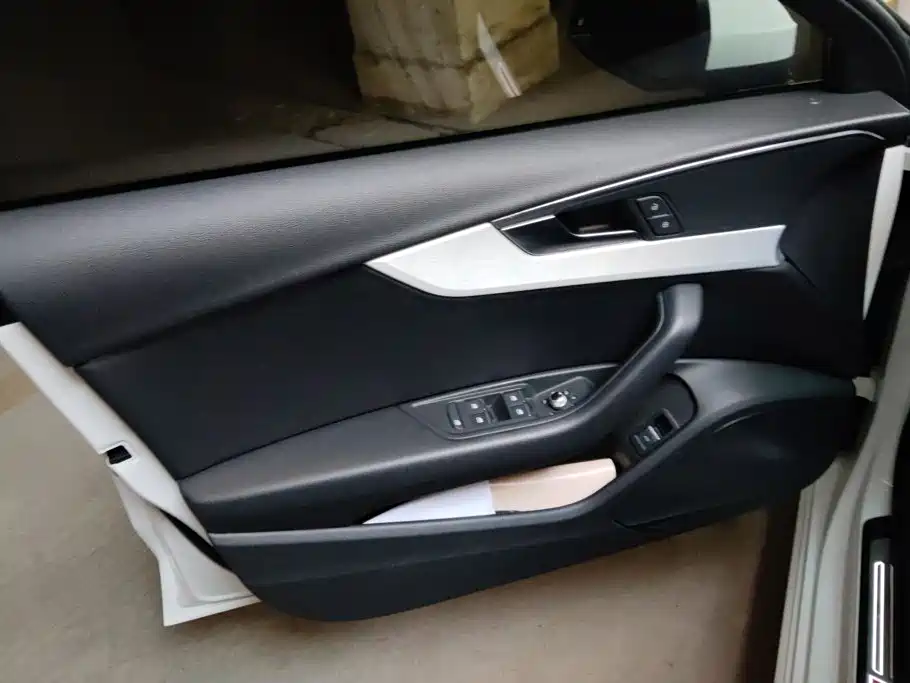 Audi A4L — миниатюра 7