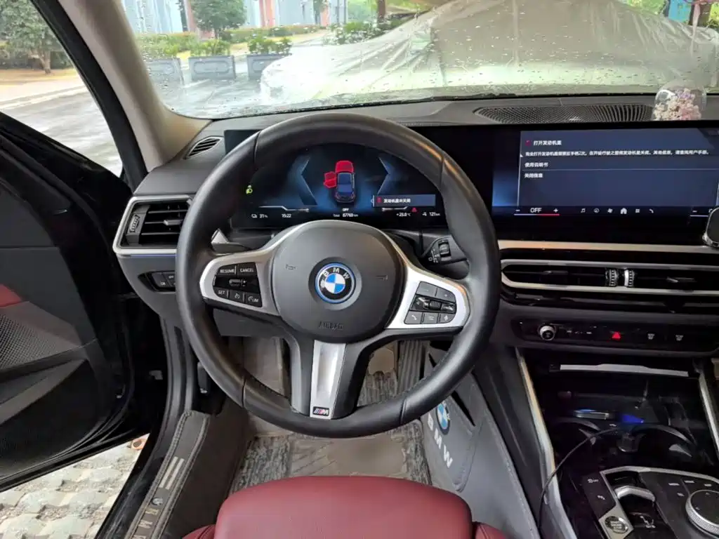 BMW i3 — миниатюра 11