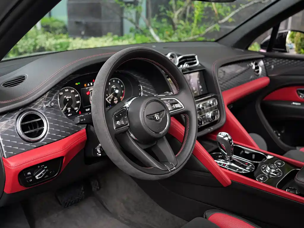 Bentley Bentayga — миниатюра 9