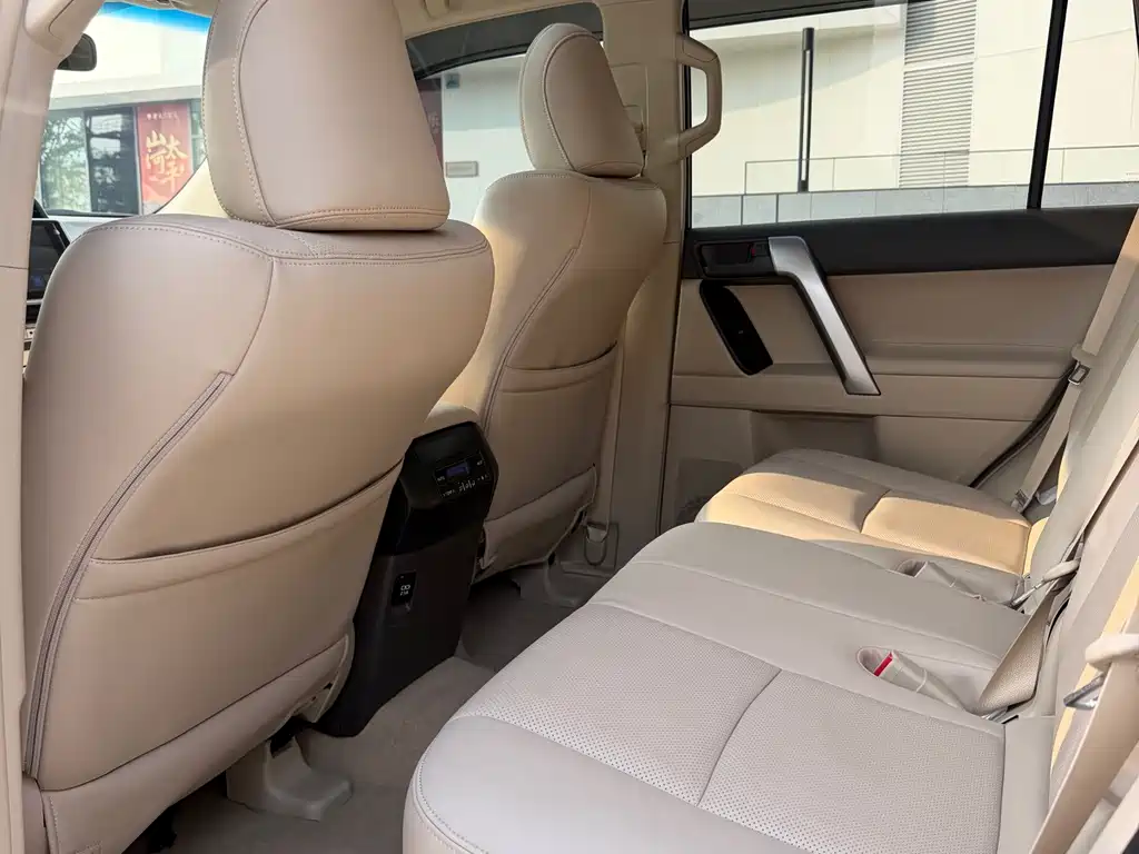 Toyota Prado (Import) — миниатюра 11